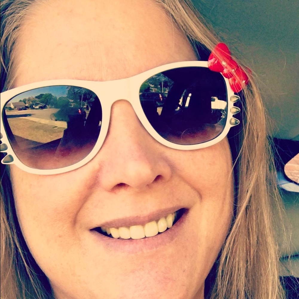 Meet your Posher, Melissa